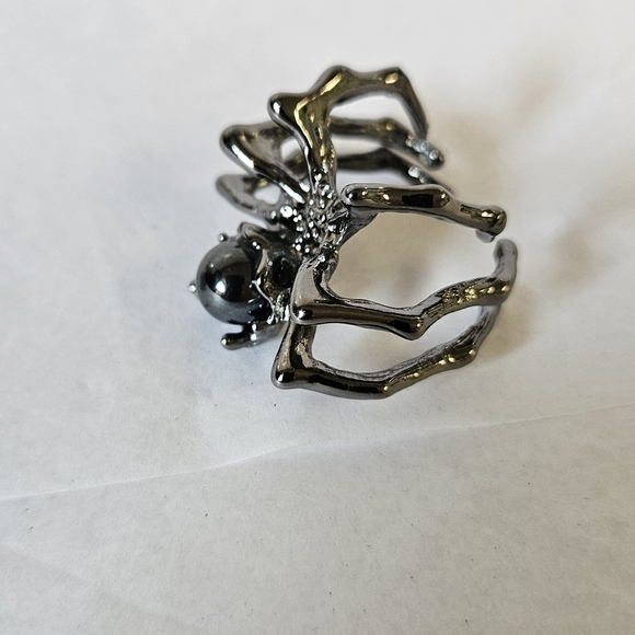 Gothic Silver Spider Ring Halloween - Picture 3 of 5